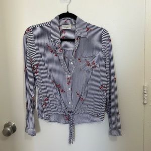 Dress Forum - Cropped Shirt with Front Tie